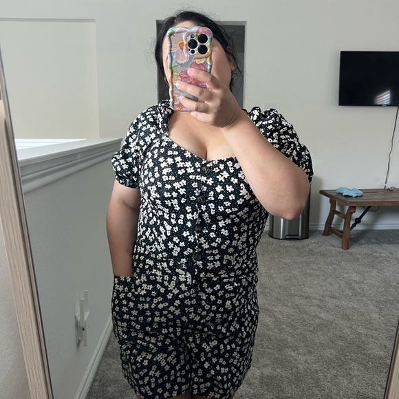 H&M floral romper - Picture 7 of 8